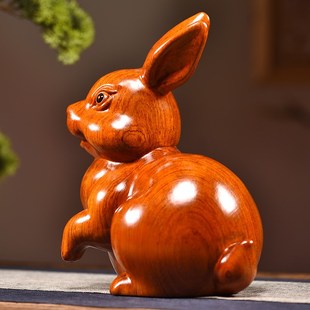 实木兔子摆件花梨木雕刻动物十二生肖兔家居办公桌兔属性装饰礼品