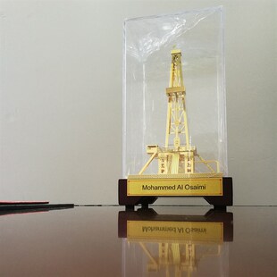油田钻井机模型实木精致底座金属摆件油田礼品纪念品油田井架定制