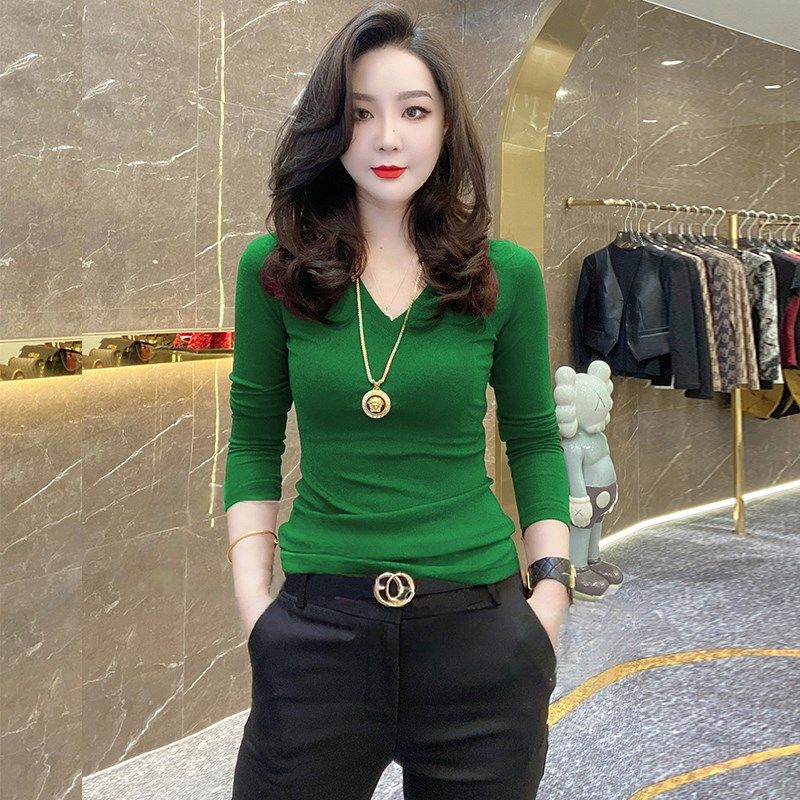 打底衫女春秋内搭修身薄款红色上衣洋气2024新款轻熟风V领针织衫