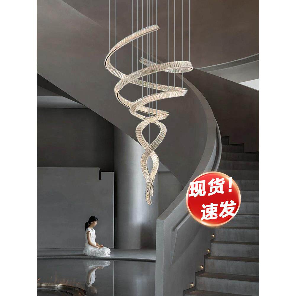 别墅中空客厅水晶大吊灯设计师无障碍豪华双层地板中空阁楼楼梯间