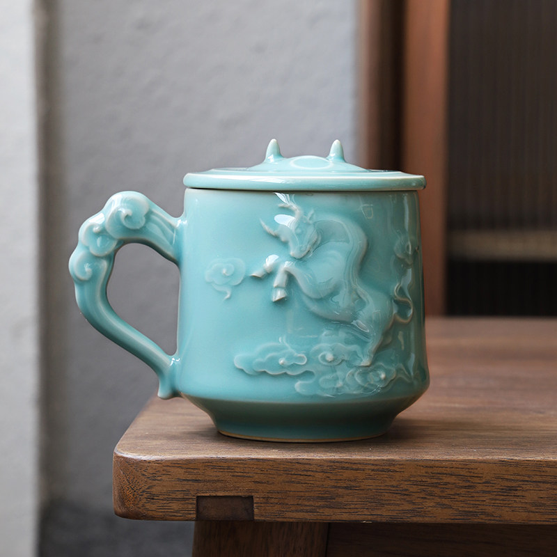 天下龙泉牛气冲天茶杯带盖陶瓷青瓷水杯家用办公杯泡茶喝水杯带盖