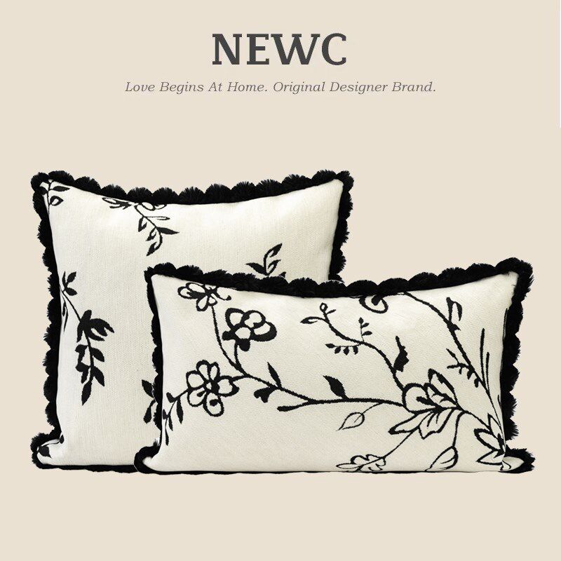 NEWC新宸优品黑白中古风抱枕客厅沙发卧室飘窗雪尼尔毛球流苏靠垫