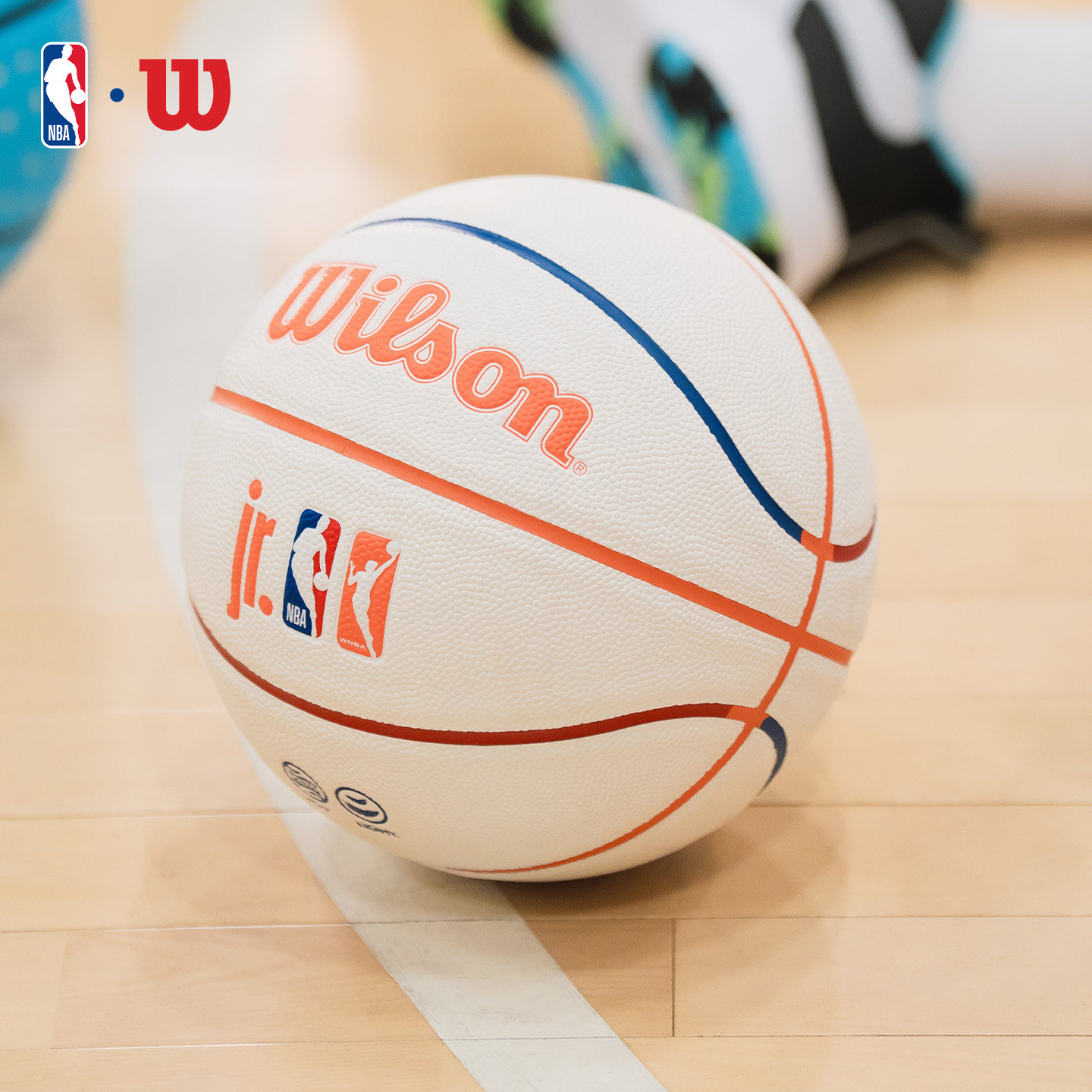 【新品】Wilson威尔胜NBA轻量红白色儿童室内外比赛训练4号PU篮球