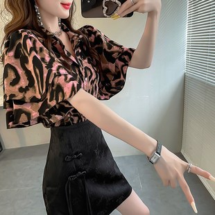 大码宽松雪纺衬衫2024新款女夏季粉色豹纹衬衣独特设计感气质上衣