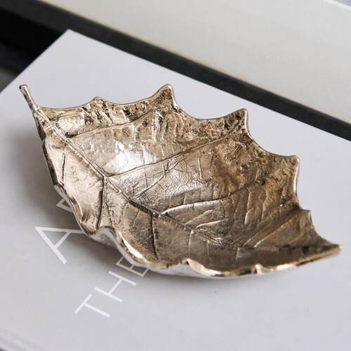 创意金属银色做旧叶子盘子托盘客厅卧室样板间轻奢居家装饰品摆件