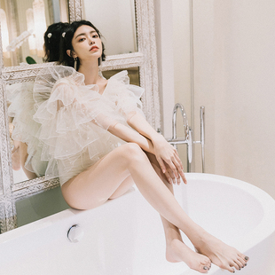 少女与猫 W小调珍珠仙女范遮肚显瘦连体性感大露背温泉游泳衣女