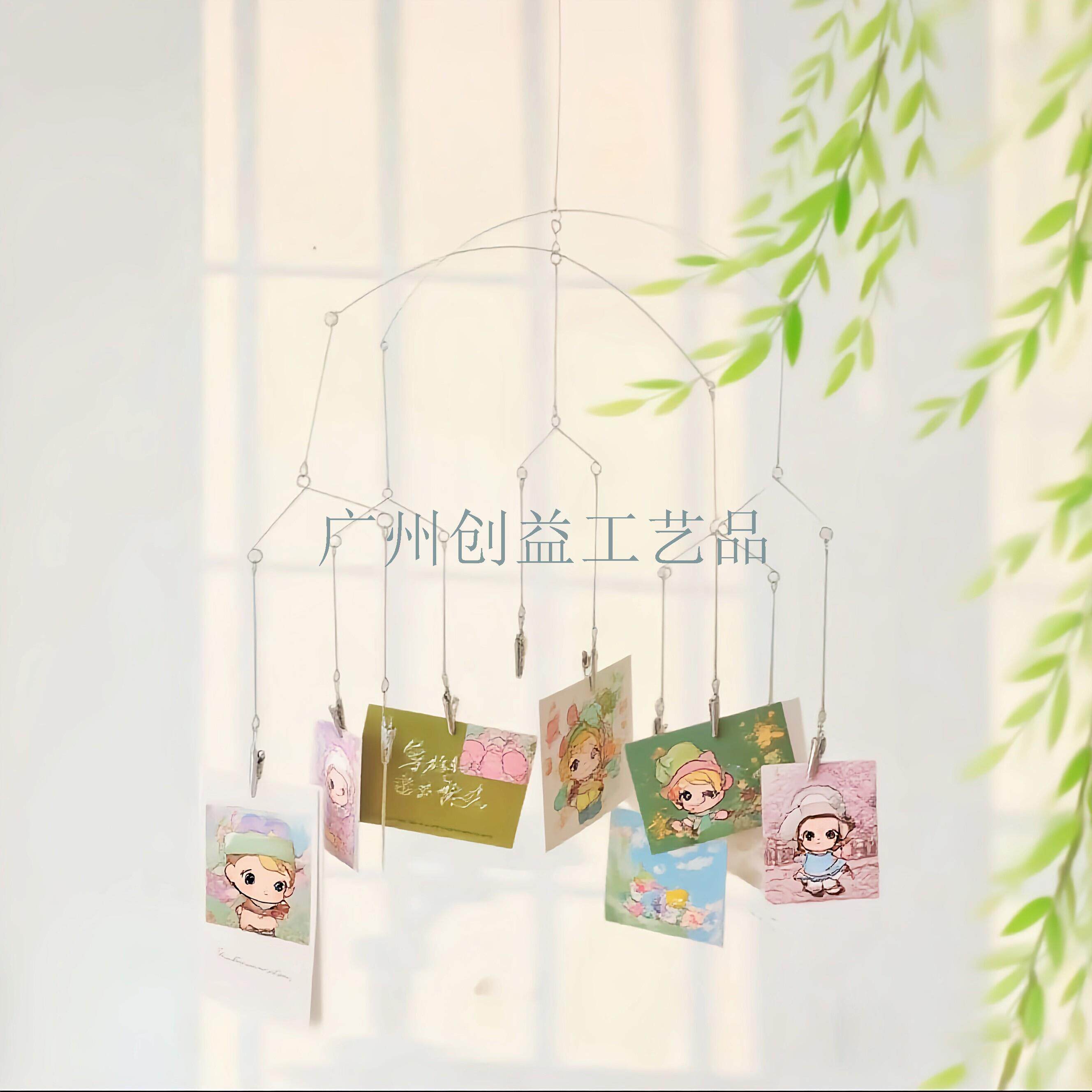 简约风照片卡片动态挂饰旋转相片夹不锈钢展示架斯德哥尔摩照片夹