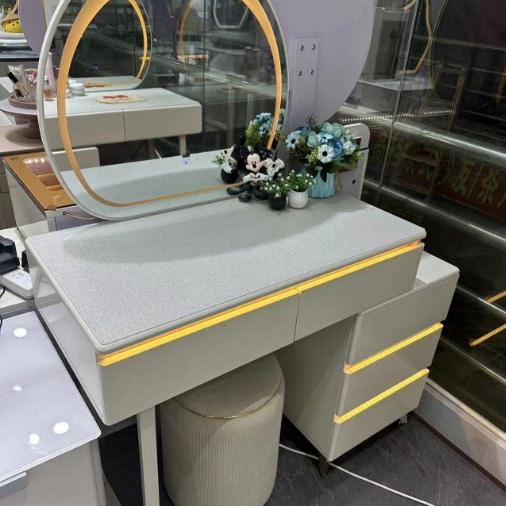 北欧金色轻奢白色烤漆化妆桌 迷你现代简约梳妆台 小户型可组装IN