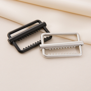 金属活动横杠日字扣带齿三档扣女外套腰带调整扣箱包五金配件扣子