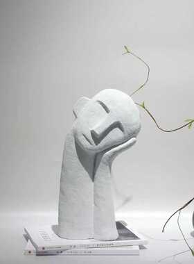 软装样板房间客厅设计师款白色歪头人像雕塑家居桌面摆件现代简约