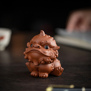 国潮紫砂小狮子茶宠摆件精品可养茶玩招财可爱醒狮茶桌茶盘装饰品