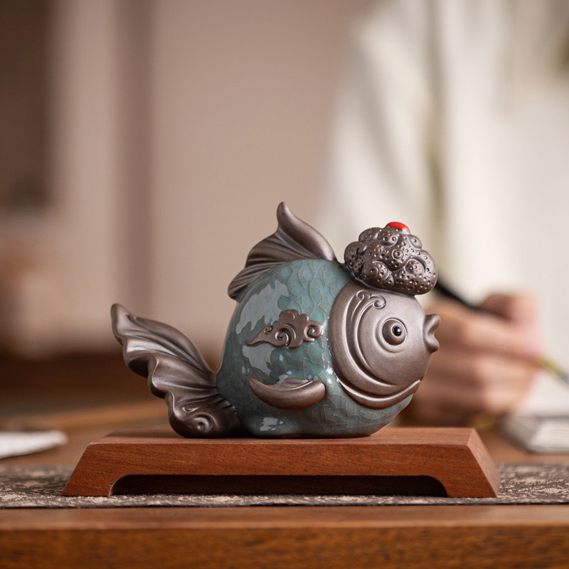 陶瓷鱼鸿运当头摆件中式家居客厅茶桌公室酒柜书桌面装饰品摆设,家居饰品,装饰摆件,淘宝优惠券,粉丝福利购,淘宝优惠卷
