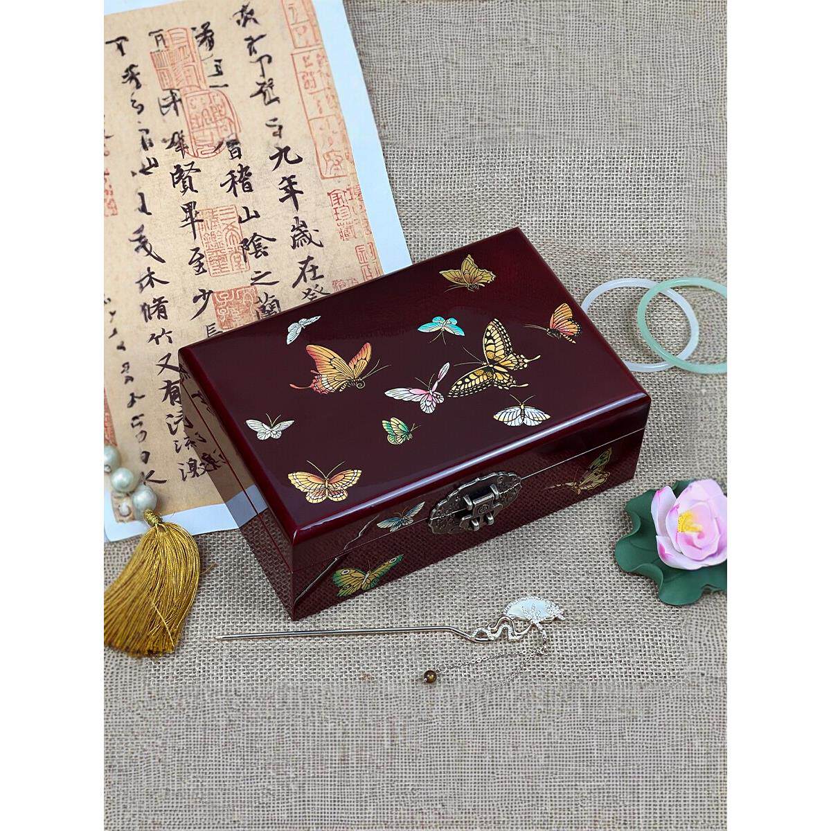 采购产品平遥手推漆器首饰盒，覆古彩妆五金盒，古董梳妆盒，手推