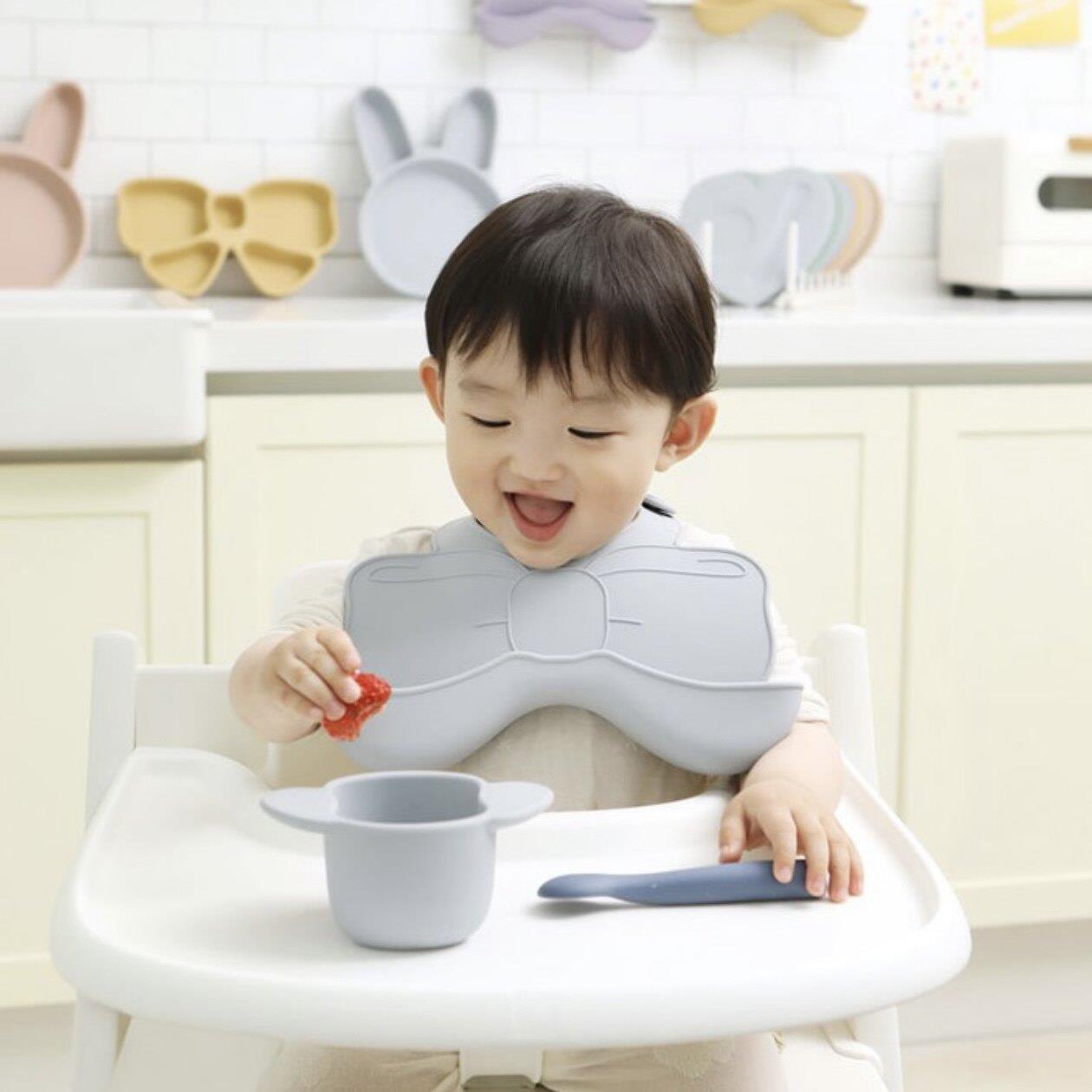 BABYFUN蝴蝶结围兜宝宝吃饭婴幼儿硅胶防水防脏辅食饭兜儿童餐具