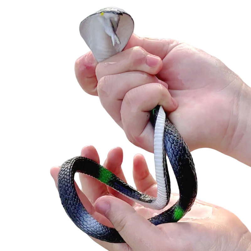 软胶蛇仿真蛇幼儿园儿童玩具眼镜蛇恶搞恶搞橡皮假蛇爬行动物模型