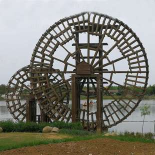 仿真复古脚踏龙骨水车 景区公园木质工艺品 传统农耕文化景观摆件