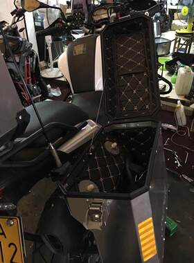 TRK金鹏502X/251改装原厂三箱铝箱边箱尾箱内衬/内胆凯越500X蓝鲸