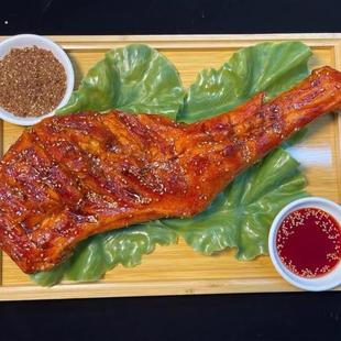 仿真烤羊排烤羊腿烤全羊模型烧烤样品烤乳猪食品摆件影视拍摄道具