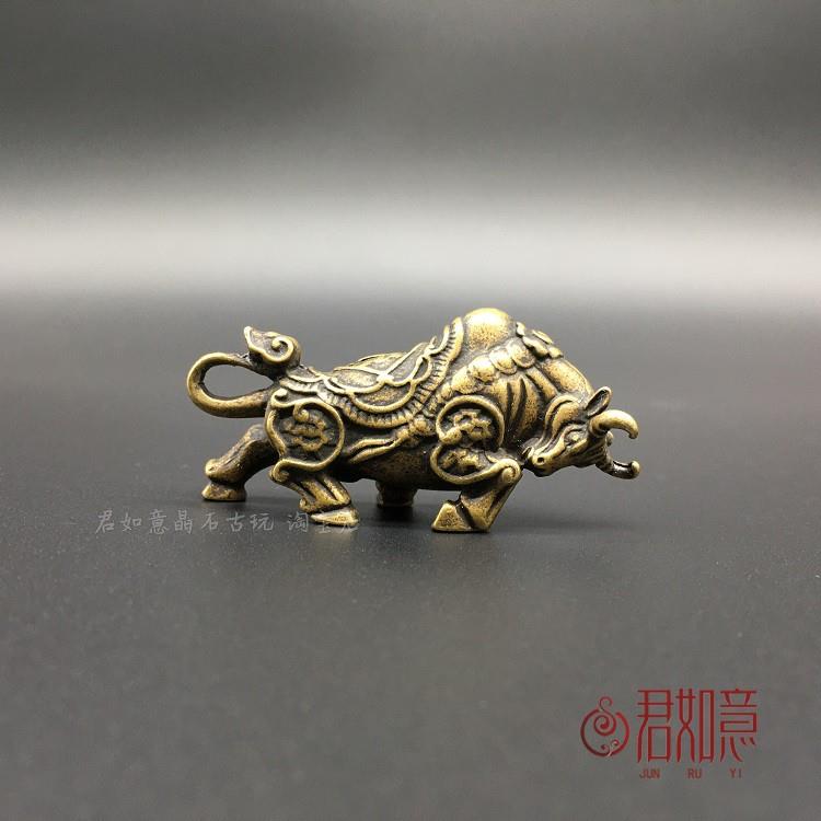 生肖福牛挂件黄铜牛华尔街牛劲牛小摆件仿古铜牛手把件钥匙扣图片