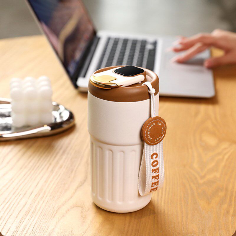 保温杯女生2023新款轻奢高颜值水杯男款高端户外便携咖啡杯随行杯