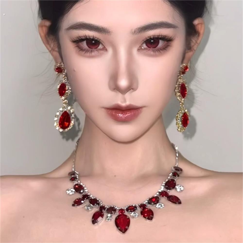 红色水滴锆石锁骨链女轻奢气质新娘晚宴吊坠项链耳饰套装