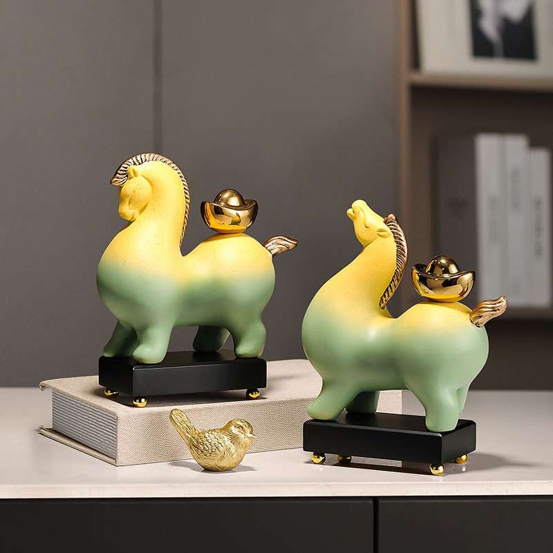 新中式马上有钱办公室老板桌装饰马到成功摆件福马陶瓷工艺品
