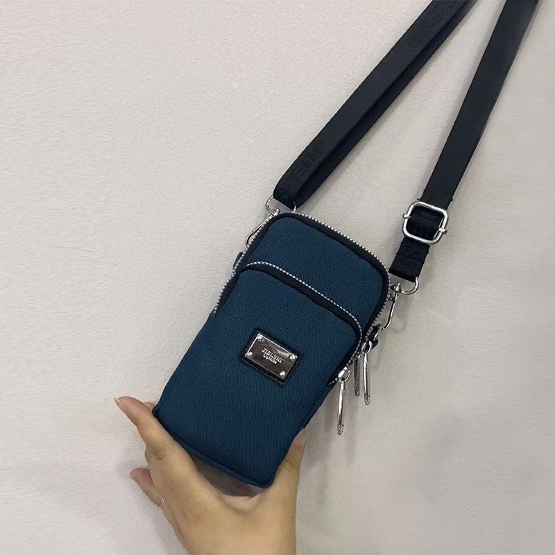 小巧手机包帆布防水手臂包百搭休闲竖款单肩斜挎两用小包牛津布包,箱包皮具/热销女包/男包,通用款女包,淘宝优惠券,粉丝福利购,淘宝优惠卷