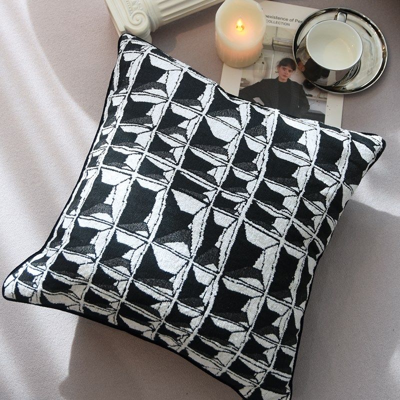 现代简约样板间抱枕毛绒靠垫高档民宿床头抱枕轻奢腰靠设计师款,居家布艺,靠垫/抱枕,淘宝优惠券,粉丝福利购,淘宝优惠卷