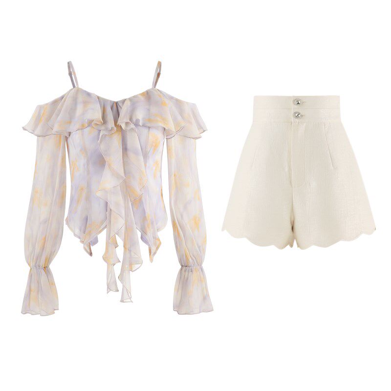 吊带衬衫女2024新款早秋轻奢高级感小衫短款长袖露肩上衣短裤套装
