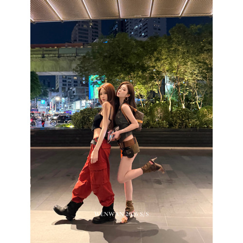WENWA【热辣滚烫 婉私服】重磅红色设计师大口袋随性工装裤