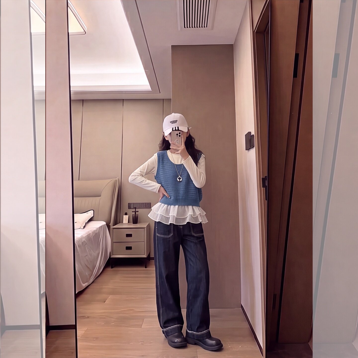 女童秋季款针织马甲牛仔裤三件套