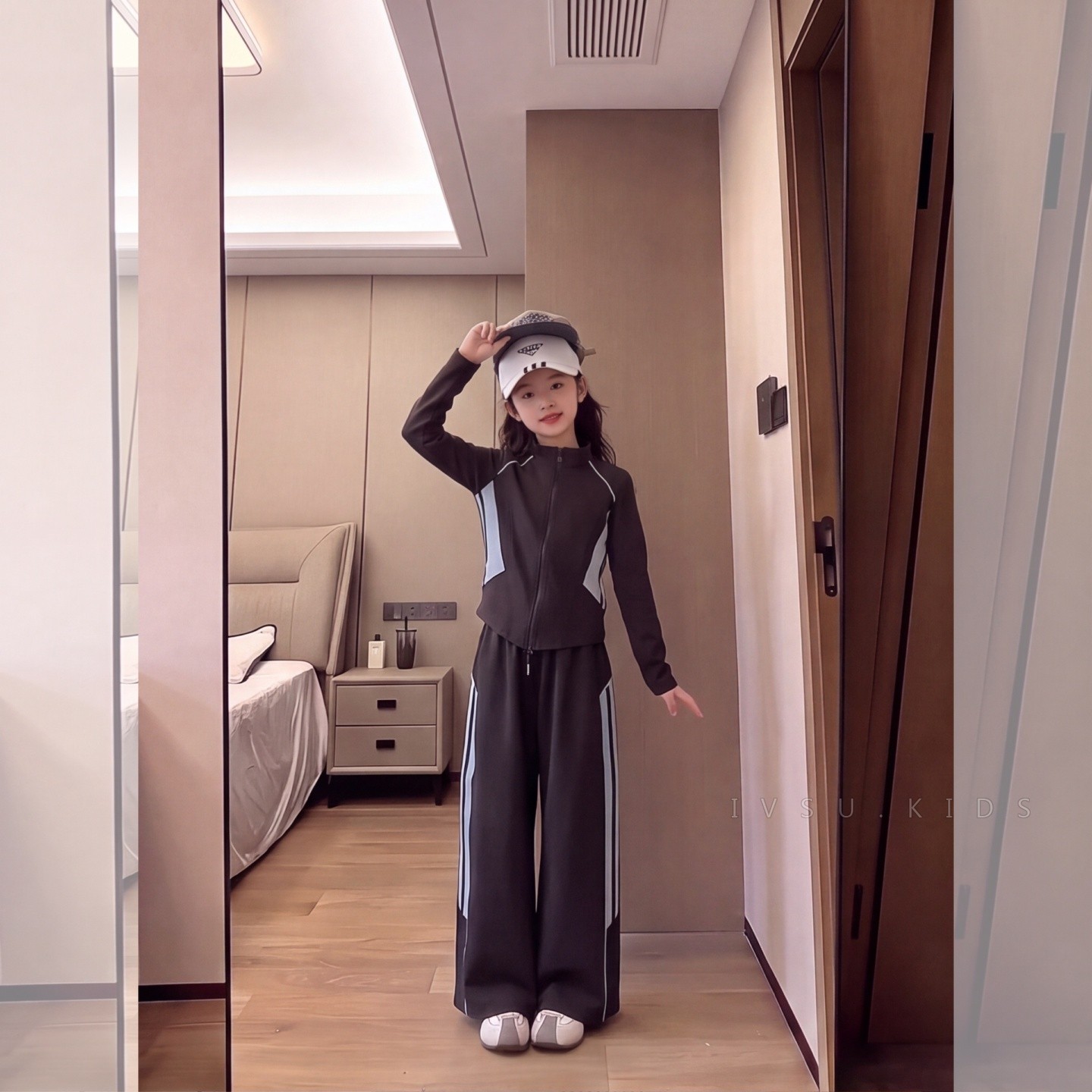 女童秋款运动套装2026洋气女大童