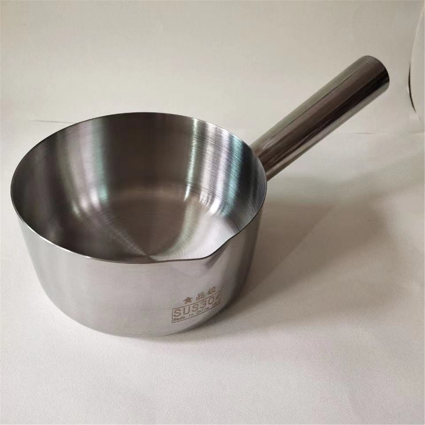 304特厚不锈钢水勺瓢长柄
