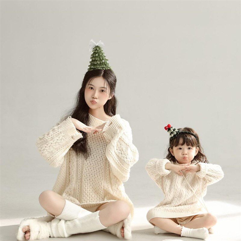 网红款亲子摄影主题照相服装影楼全家福圣诞白色麻花毛衣拍照童装