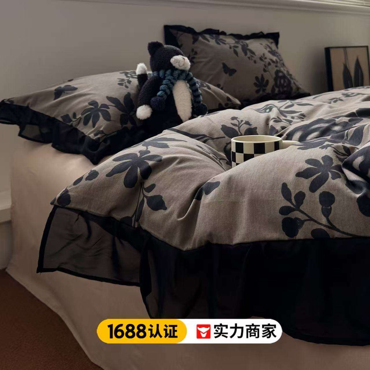 2025新款轻法式赫本风复古印花纯棉四件套韩式黑色花边全棉三件套