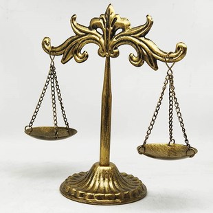 铁艺天平摆件复古工艺装饰模型天秤座道具金属礼物办公桌创意欧式