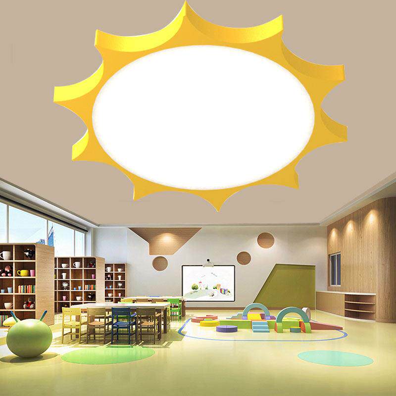 创意太阳造型铁艺全光谱吸顶灯 适用于儿童房与幼儿园大厅的白光