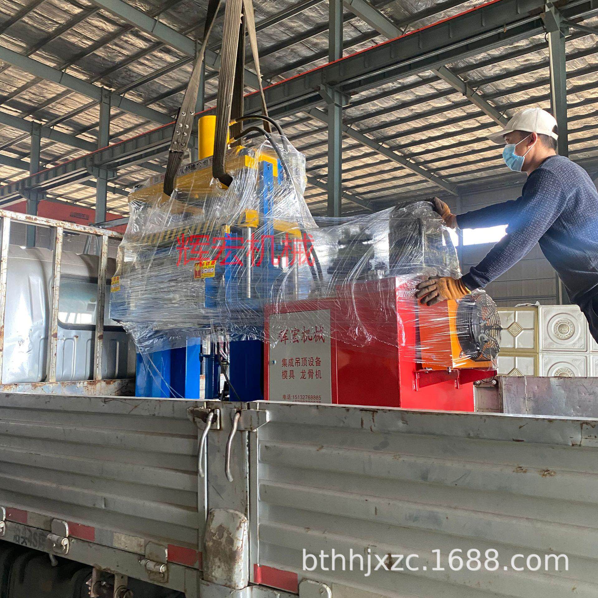 铝扣板生产设备集成吊顶压板机器集成吊顶模具全自动集成吊顶设备