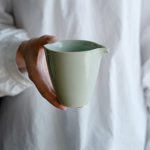 展瓷宋青釉水滴公道杯功夫茶具手工浮雕陶瓷茶海复古分茶器不烫手