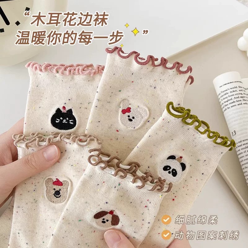 中筒袜秋冬韩版点子纱花边袜卡通ins潮百搭可爱卡通学院风女袜
