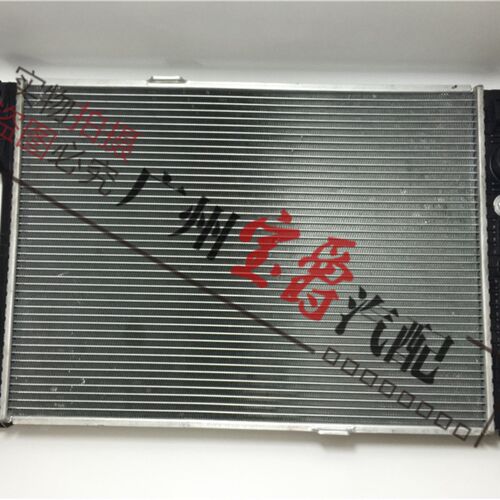 适用于奔驰C级W204水箱C180散热网C200冷却器C230C260C280C300