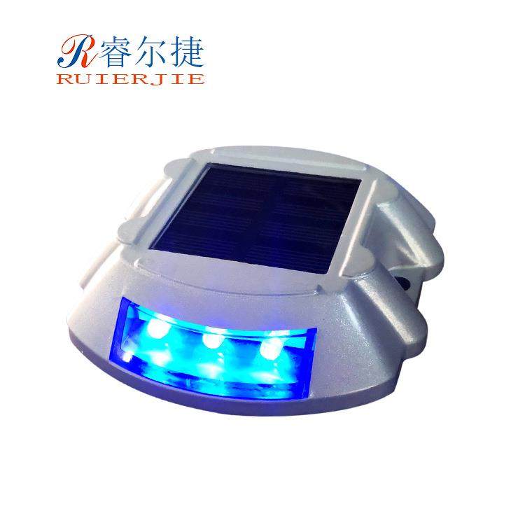 深圳厂家太阳能马蹄道钉 交通分道反光凸起路标 LED太阳能道钉灯,五金/工具,道钉,淘宝优惠券,粉丝福利购,淘宝优惠卷