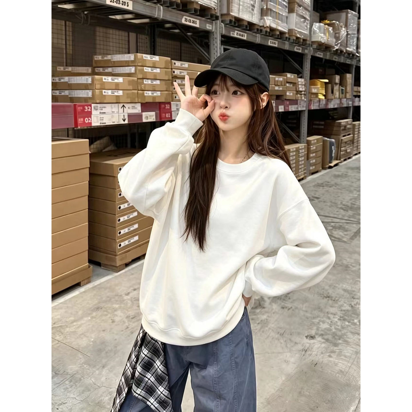 韩版2026新款秋冬宽松圆领卫衣女白色长袖休闲百搭慵懒风加绒上衣