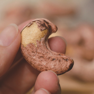 整件越南正八婆腰果带皮腰果A+18