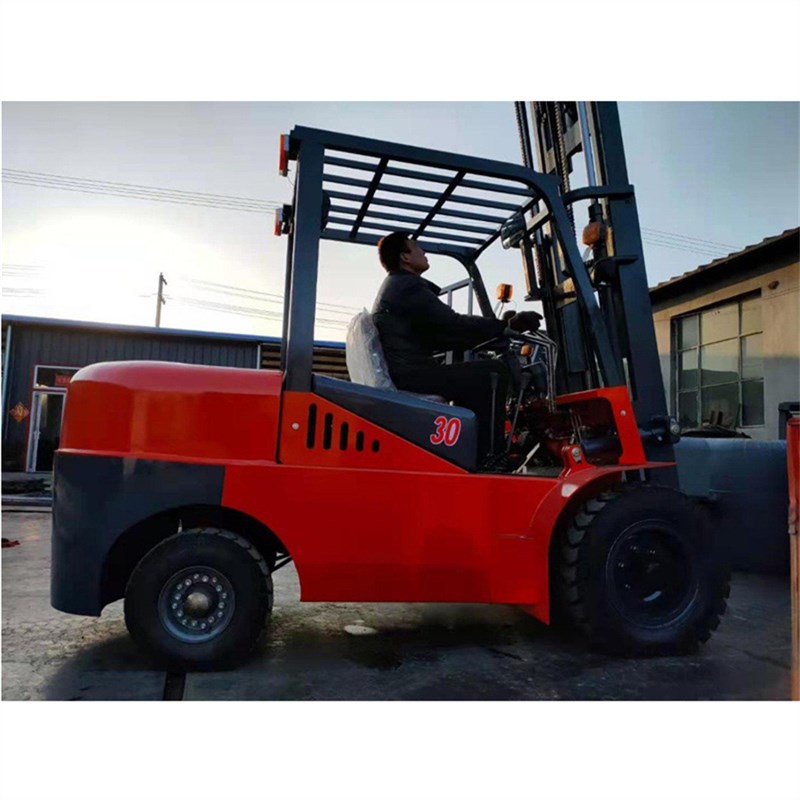 Industrial forklift for handling座驾式柴油运输叉车
