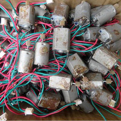 130直流电机 强磁 碳刷 直流电马达 24V23300转（外观差清仓）