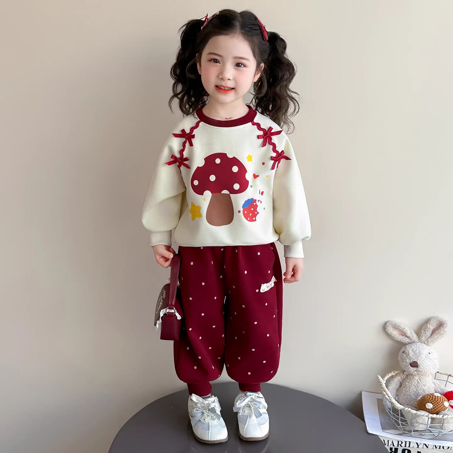 女童春秋款蘑菇套装2026新款春季洋气时髦开春卫衣儿童女宝宝春装