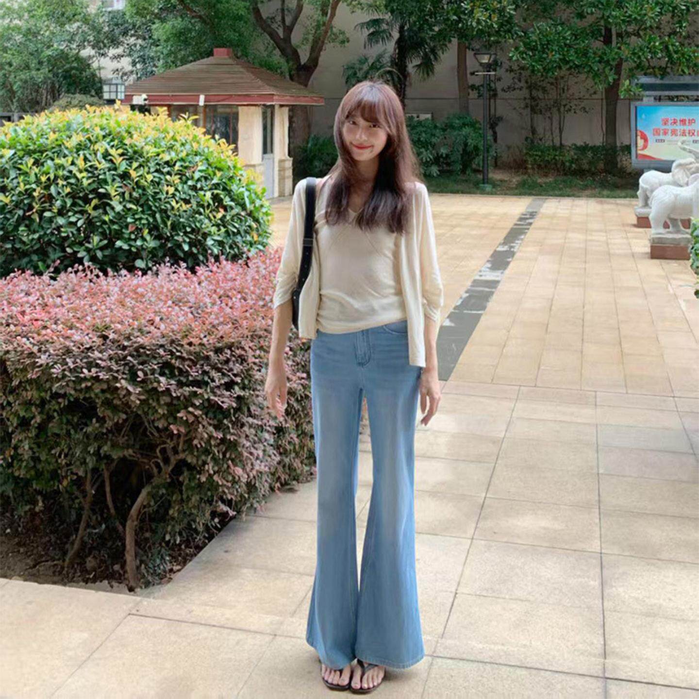 浅色不贴腿微喇叭牛仔裤女2026春季新款高个子显瘦宽松直筒阔腿裤