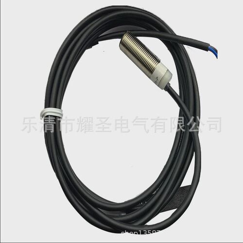 现货全新接近开关e2e-x18me1-m1-zx18me2一年质保