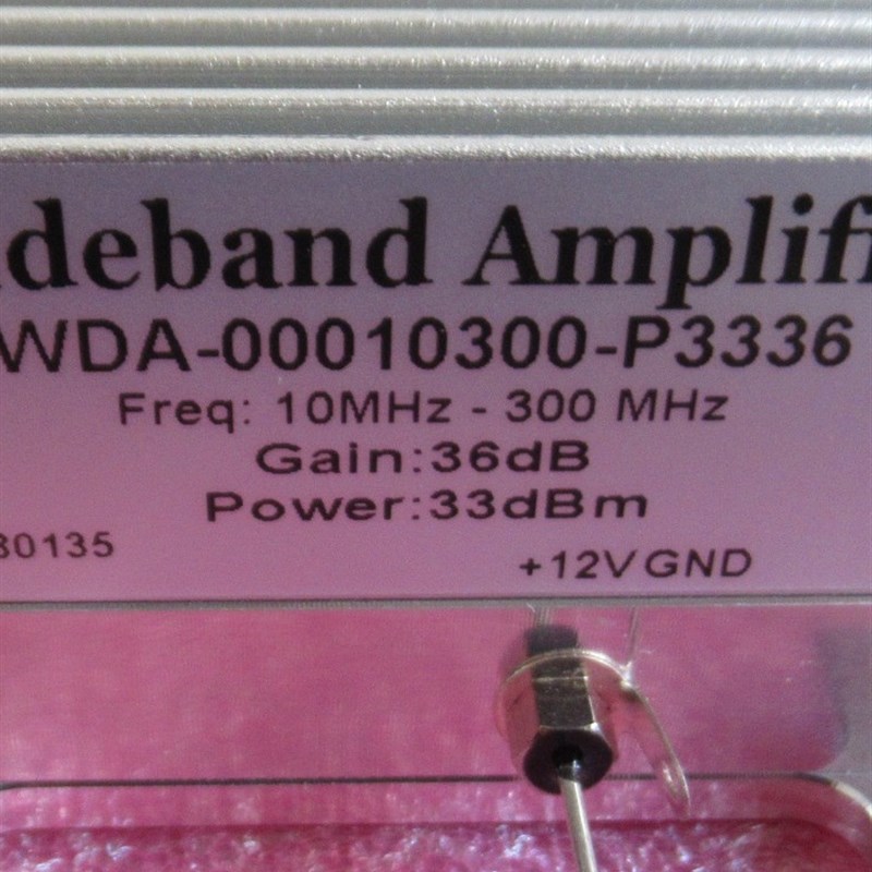 10-300MHz 36dB 33dBm/2W功率 12V SMA母 射频微波低频宽带放大器